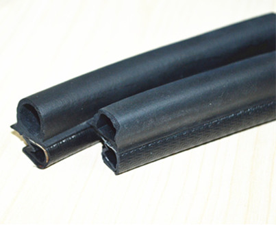 Epdm and pvc co-extruded pvc pinchweld seal with side bulb1.jpg